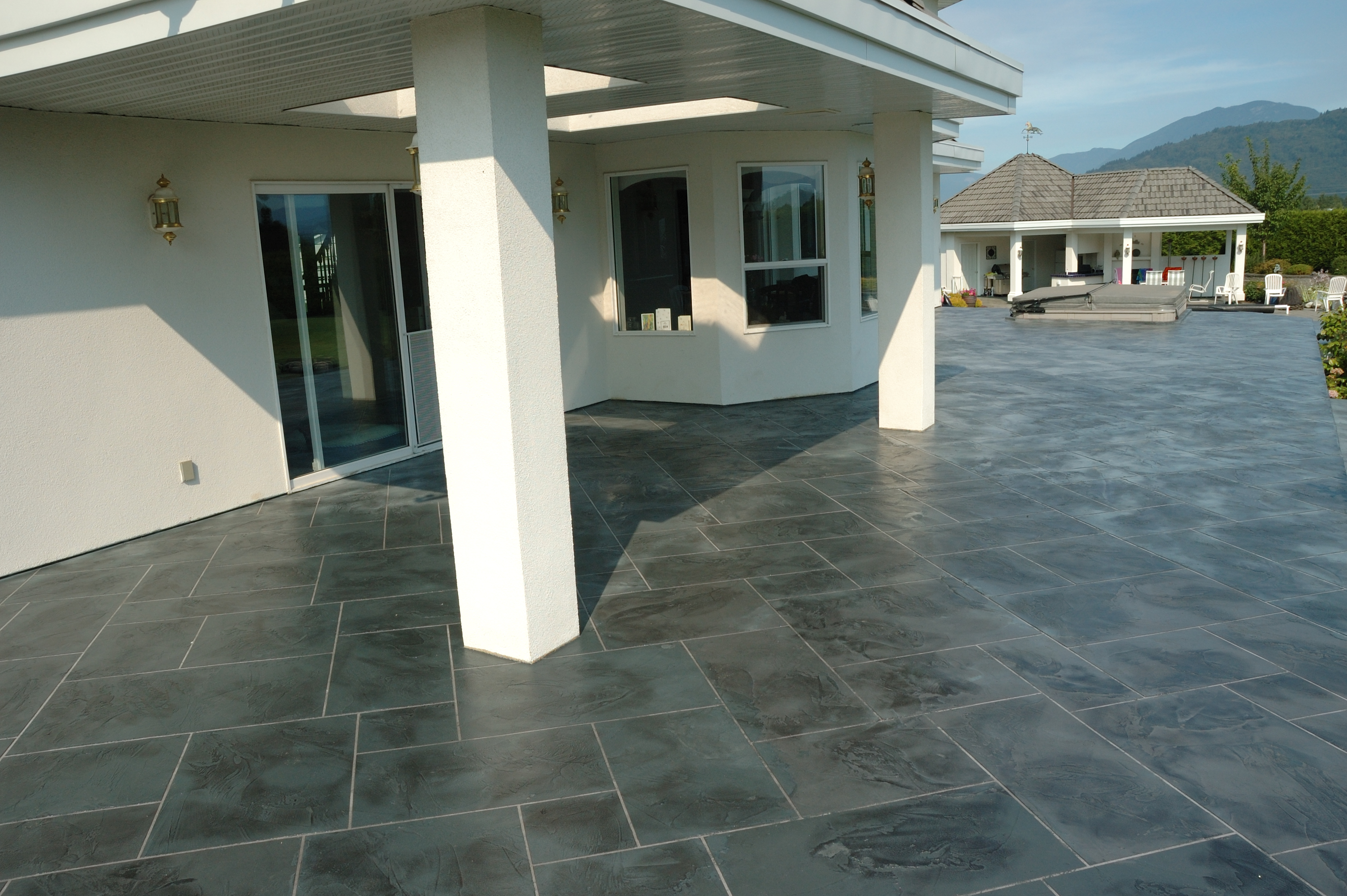Residential powder room with StoneCraft surfacing